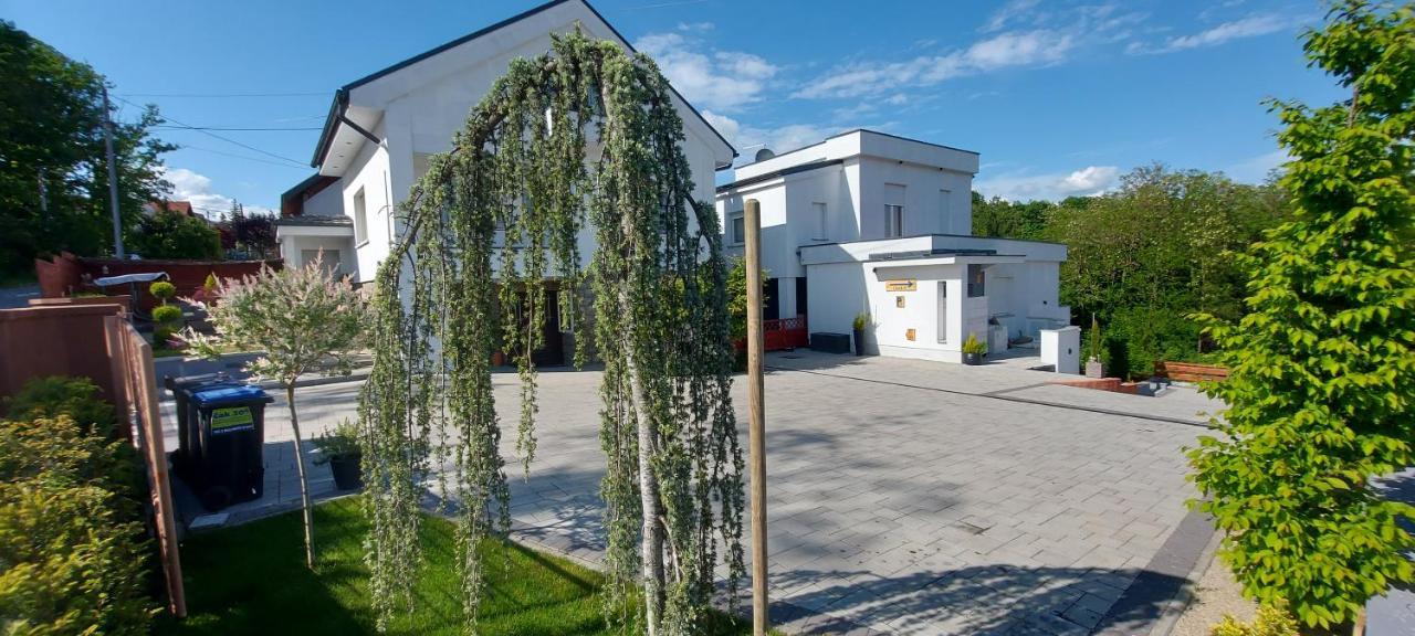 Apartmani Remete ザグレブ エクステリア 写真